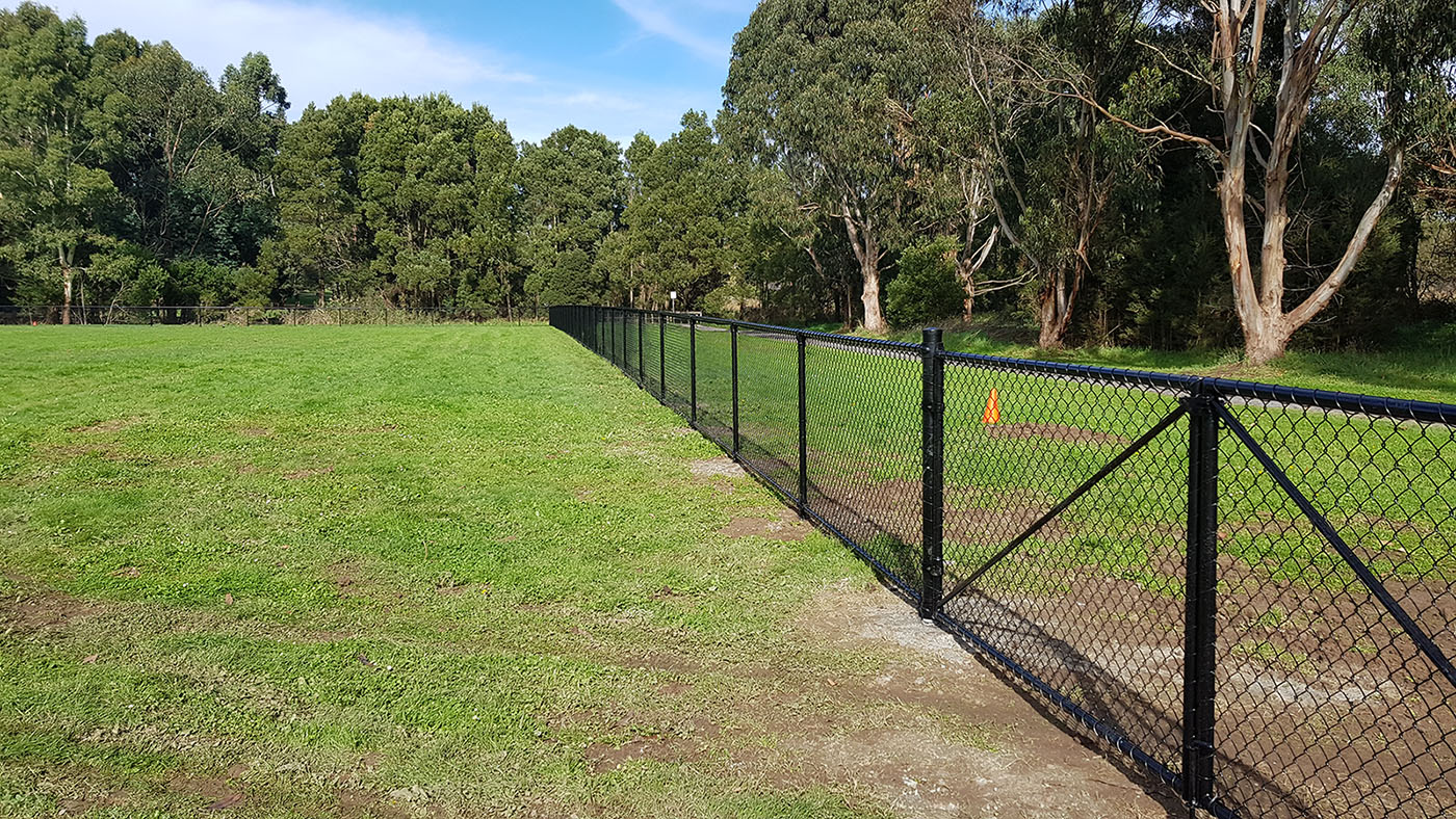 Brooker Park Warragul dog park black chain mesh fencing and gate area